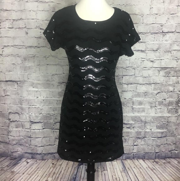 Xhilaration Dresses & Skirts - Sequence Casual Black Tee Dress